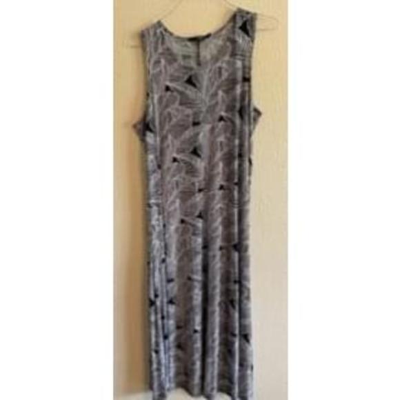 Black and white Maxi Dress, Attitude by Renee size XL - Picture 1 of 3